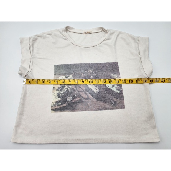 JOHN GALT BRANDY MELVILLE CAMERA GRAPHIC PRINT TSHIRT CROPPED Y2K - Picture 6 of 14